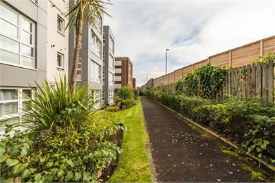 84/3 Chesser Crescent, Edinburgh, EH14 1SE - image 19