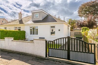 74 Moredun Park Gardens, Edinburgh, EH17 7LG - image 2