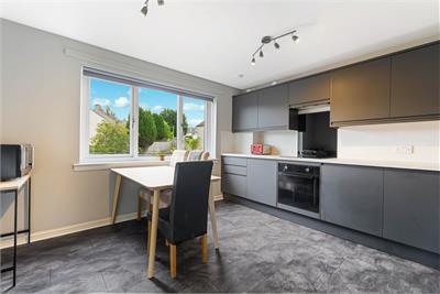 13C St. Margarets Well, Dunfermline, KY12 0HZ - image 7