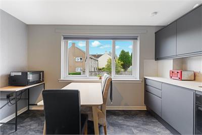 13C St. Margarets Well, Dunfermline, KY12 0HZ - image 8