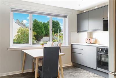 13C St. Margarets Well, Dunfermline, KY12 0HZ - image 9
