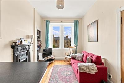 3F2, 5 Comely Bank Row, EDINBURGH, EH4 1DZ - image 12