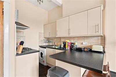 3F2, 5 Comely Bank Row, EDINBURGH, EH4 1DZ - image 6