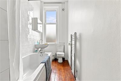 3F2, 5 Comely Bank Row, EDINBURGH, EH4 1DZ - image 9