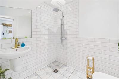 49 Silverknowes Gardens, Silverknowes, Edinburgh, EH4 5ND - image 21