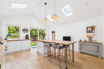 49 Silverknowes Gardens, Silverknowes, Edinburgh, EH4 5ND - image 7