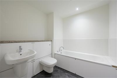 Flat 4, 11 Western Harbour Midway, Edinburgh, EH6 6LG - image 11