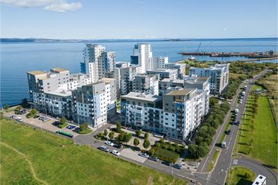 Flat 4, 11 Western Harbour Midway, Edinburgh, EH6 6LG - image 18