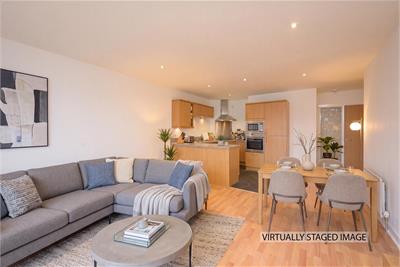 Flat 4, 11 Western Harbour Midway, Edinburgh, EH6 6LG - image 3