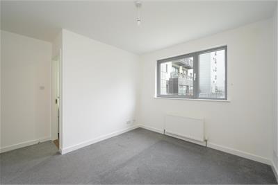 Flat 4, 11 Western Harbour Midway, Edinburgh, EH6 6LG - image 8
