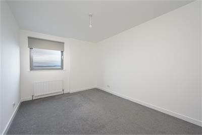 Flat 4, 11 Western Harbour Midway, Edinburgh, EH6 6LG - image 10