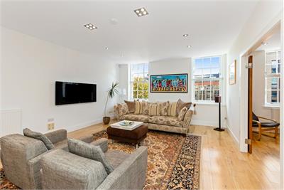 4/4 Brunswick Street, Hillside, Edinburgh, EH7 5JD - image 2