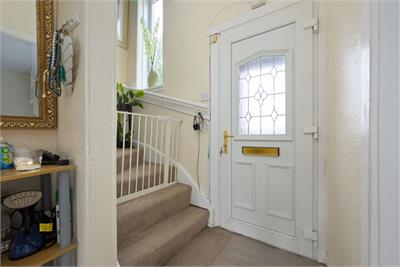 142 Izatt Avenue, Dunfermline, KY11 3BB - image 2