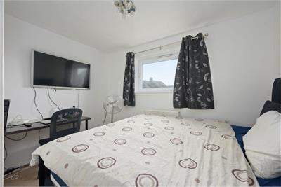 142 Izatt Avenue, Dunfermline, KY11 3BB - image 14