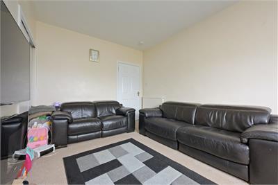 142 Izatt Avenue, Dunfermline, KY11 3BB - image 4