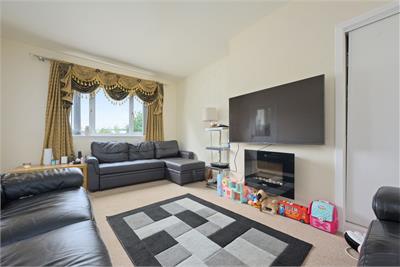 142 Izatt Avenue, Dunfermline, KY11 3BB - image 5