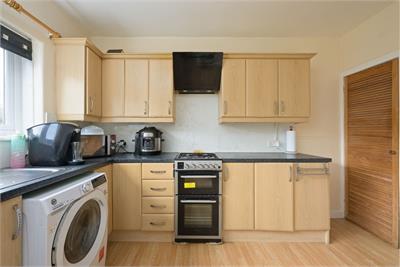 142 Izatt Avenue, Dunfermline, KY11 3BB - image 8