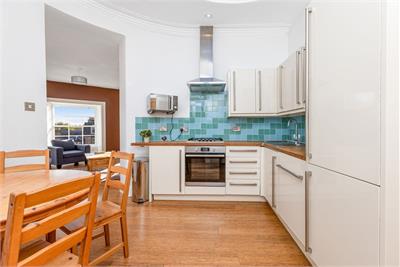 6 (3F4), Haddington Place, Edinburgh, EH7 4AE - image 6