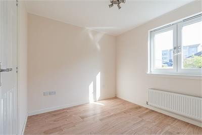 9/2 Ashwood Gait, Edinburgh, EH12 8PE - image 24