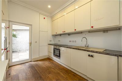The Dolls House, Smith's Wynd, Jedburgh, TD8 6EP - image 6