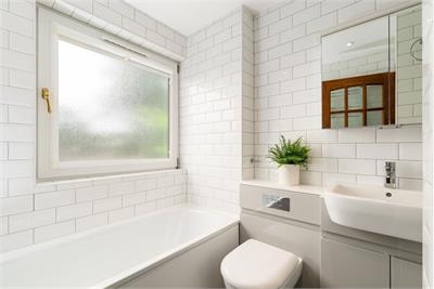 60 The Spinney, Edinburgh, EH17 7LE - image 12