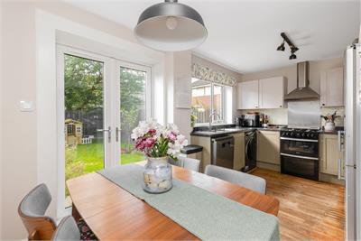 68 Primrose Place, Livingston, EH54 6RW - image 4