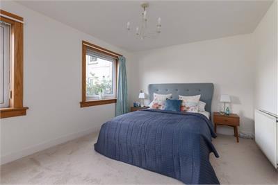 Flat 4, 2, Succoth Court, Ravelston, Edinburgh, EH12 6BZ - image 9