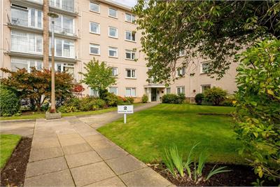 Flat 4, 2, Succoth Court, Ravelston, Edinburgh, EH12 6BZ - image 1