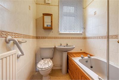 39 Hartrigge Road, Jedburgh, TD8 6HF - image 10