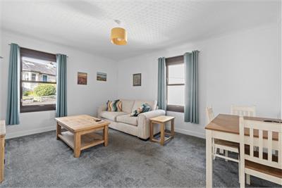 15 Connor Street, Peebles, EH45 8HD - image 2