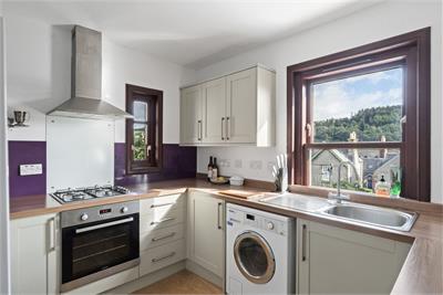 15 Connor Street, Peebles, EH45 8HD - image 5