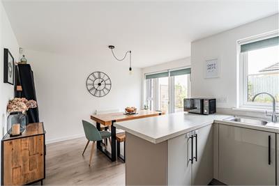 56 Todshaugh Gardens, Kirkliston, EH29 9GE - image 4