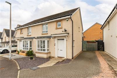 56 Todshaugh Gardens, Kirkliston, EH29 9GE - image 1