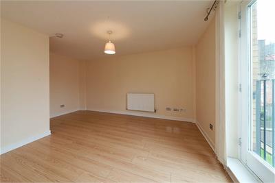 1/1 32 McPhail Street, , Glasgow, G40 1AN - image 4