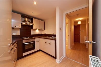 1/1 32 McPhail Street, , Glasgow, G40 1AN - image 6
