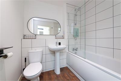 Flat 2/3 41 Clydeside Terrace, Renfrew, PA4 8GF - image 13