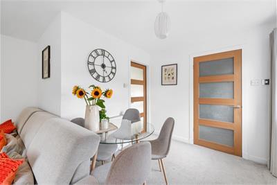 26 Skye Road, Dunfermline, KY11 4DS - image 5
