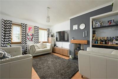 60 Wedderburn Street, Dunfermline, KY11 4PL - image 3