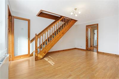 5 Morris Court, Inverkeithing, KY11 1EF - image 2