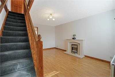 5 Morris Court, Inverkeithing, KY11 1EF - image 3