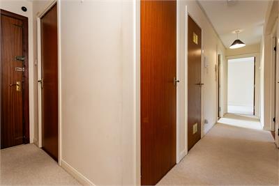81/5 Easter Warriston, Edinburgh, EH7 4QY - image 15