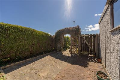 52 Eskbank Road, Bonnyrigg, EH19 3AR - image 25