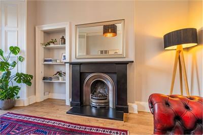4 (1F1) Balcarres Street, Morningside, Edinburgh, EH10 5JB - image 4