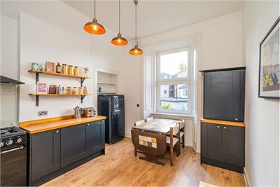 4 (1F1) Balcarres Street, Morningside, Edinburgh, EH10 5JB - image 5