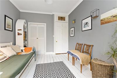 2 (flat 7), Huntly Street, Canonmills, Edinburgh, EH3 5HB - image 10