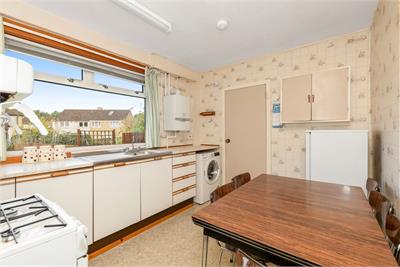 17 Dolphin Avenue, Currie, Edinburgh EH14 5RL - image 4