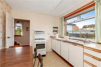 17 Dolphin Avenue, Currie, Edinburgh EH14 5RL - image 5