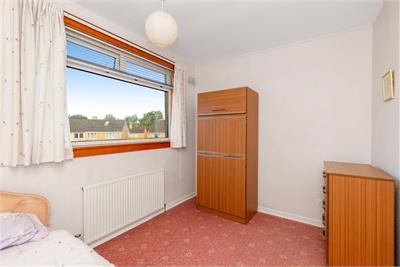 17 Dolphin Avenue, Currie, Edinburgh EH14 5RL - image 10