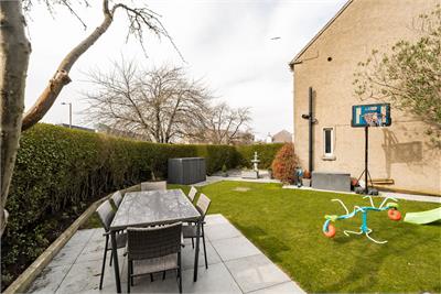 35 Meadow Place Road, Edinburgh, EH12 7UJ - image 14