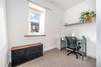 18A First Floor Left, Shamrock Street, Dunfermline, KY12 0JQ - image 10